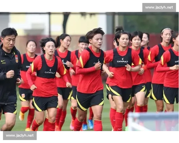 女足迎战乌克兰：战术博弈与新生代力量碰撞